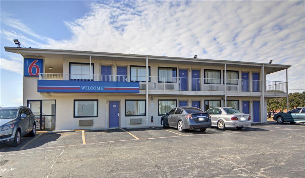 Motel 6 Denton, Tx - Unt ภายนอก รูปภาพ
