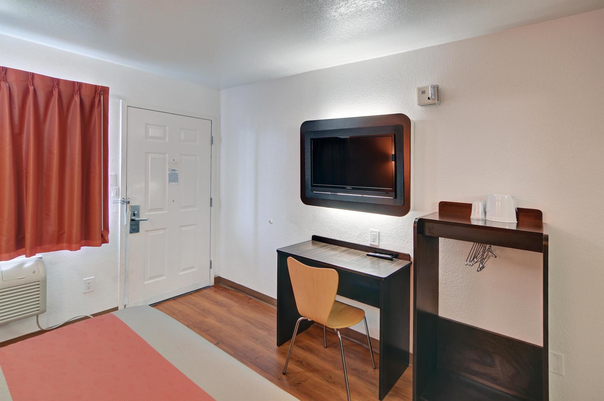 Motel 6 Denton, Tx - Unt ภายนอก รูปภาพ