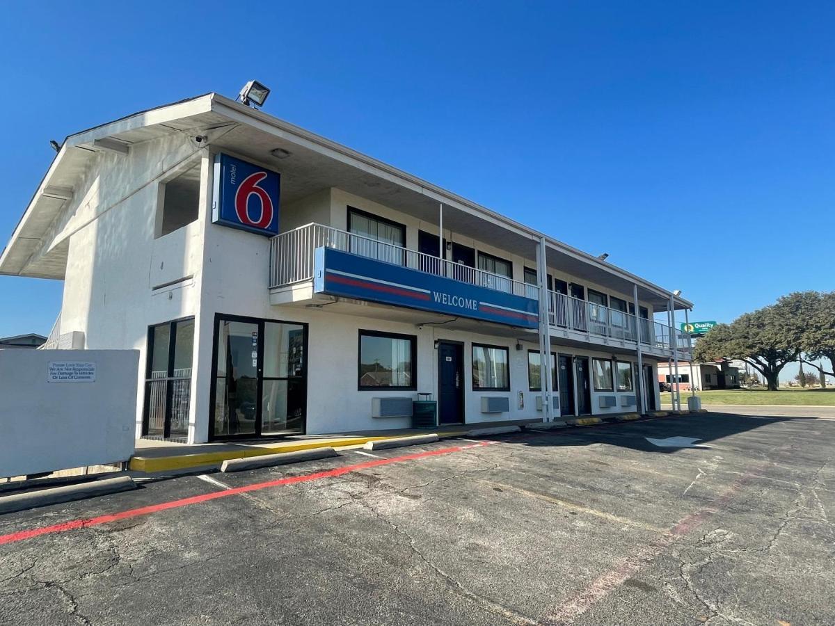 Motel 6 Denton, Tx - Unt ภายนอก รูปภาพ