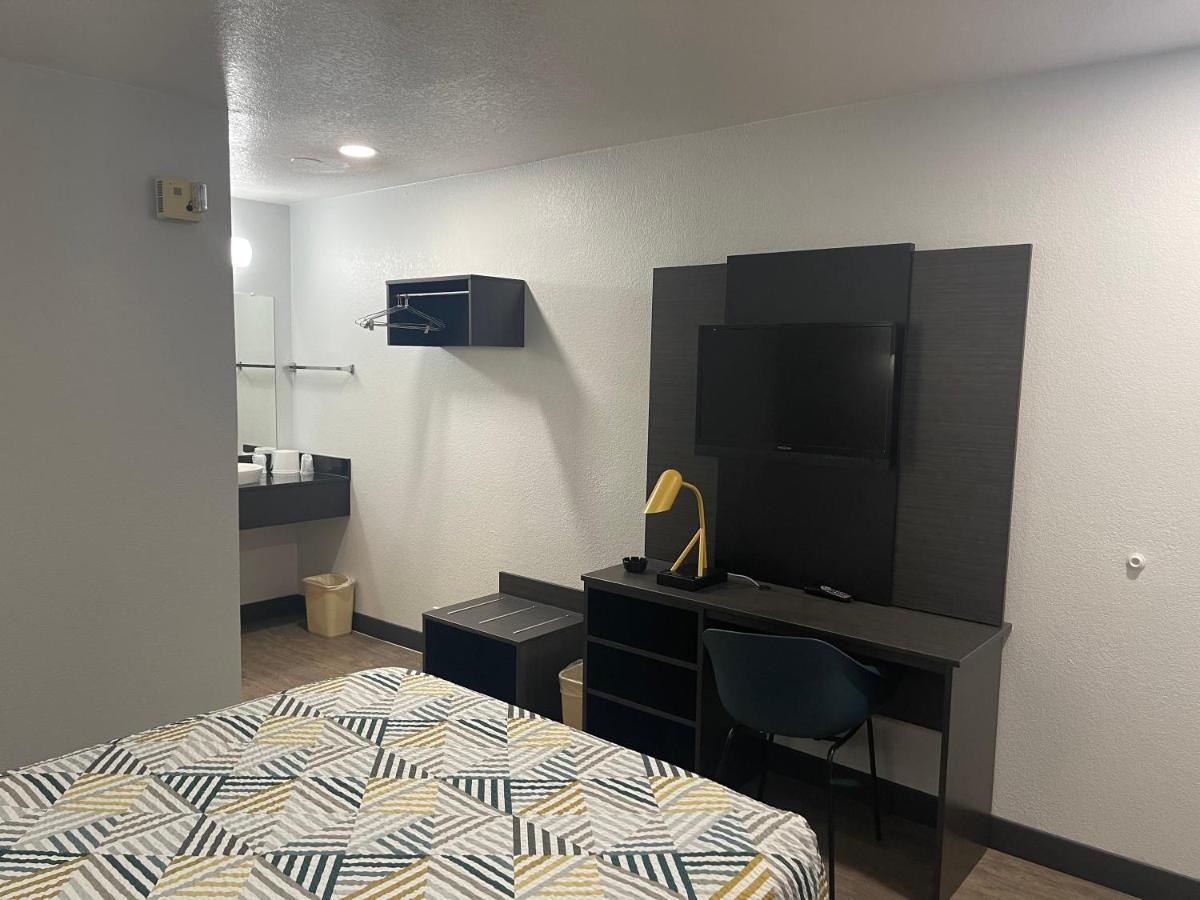 Motel 6 Denton, Tx - Unt ภายนอก รูปภาพ