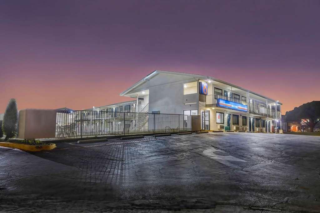 Motel 6 Denton, Tx - Unt ภายนอก รูปภาพ