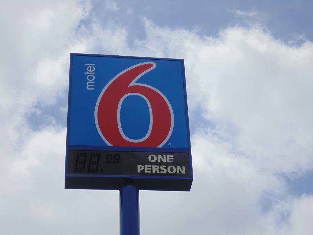 Motel 6 Denton, Tx - Unt ภายนอก รูปภาพ